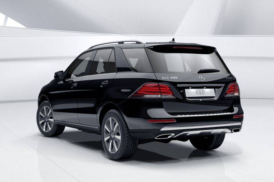 Rear Cross Side View of Mercedes-Benz GLE-Class Rear Cross Side View of Mercedes-Benz GLE-Class