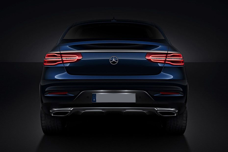 Full Rear View of مرسيدس بنز الفئة جي أل إي كوبيه Full Rear View of مرسيدس بنز الفئة جي أل إي كوبيه