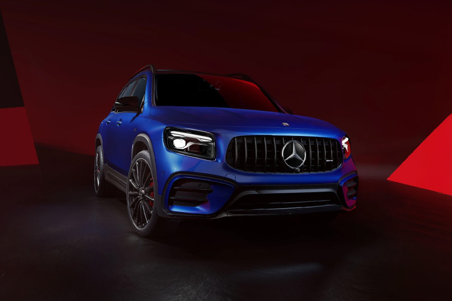 مرسيدس بنز فئة GLB Front Medium View مرسيدس بنز فئة GLB Front Medium View