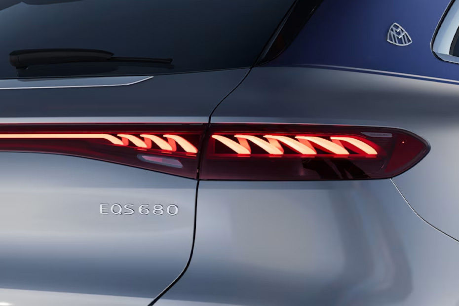 Maybach Eqs Tail light