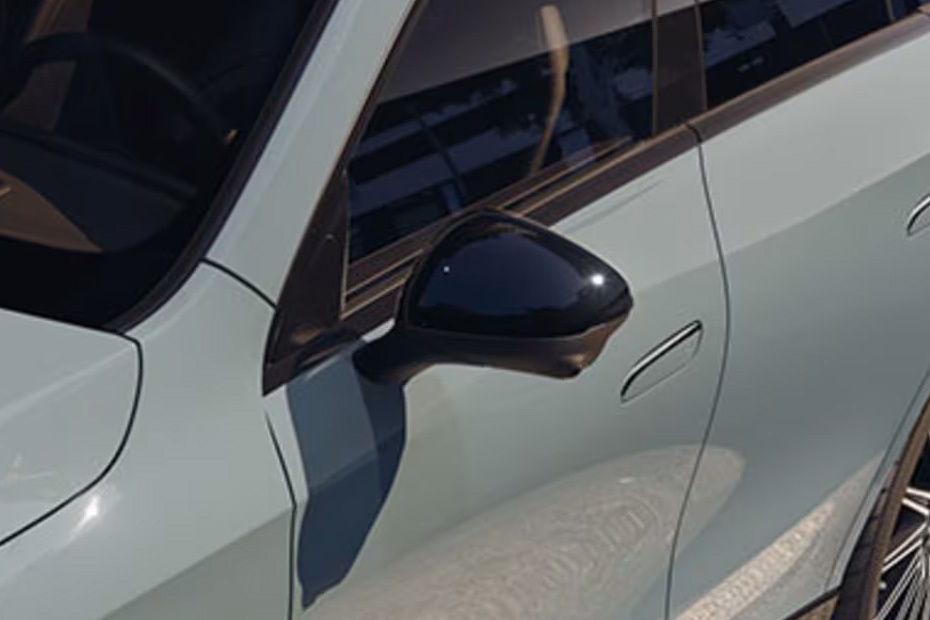 مرسيدس بنز 2026 سي إل إيه Drivers Side Mirror Front Angle