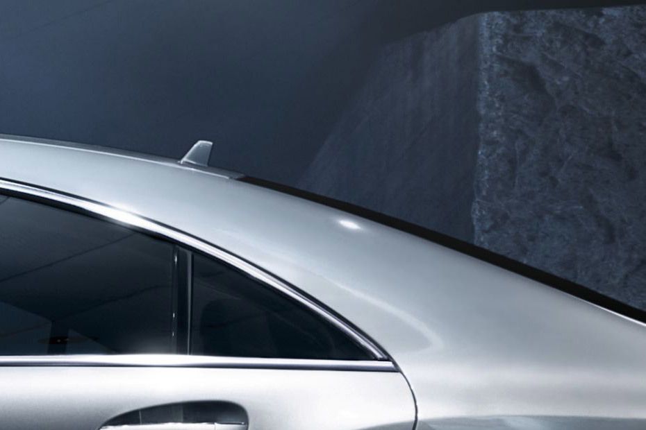 CLS-Class Coupe Roof Antenna CLS-Class Coupe Roof Antenna