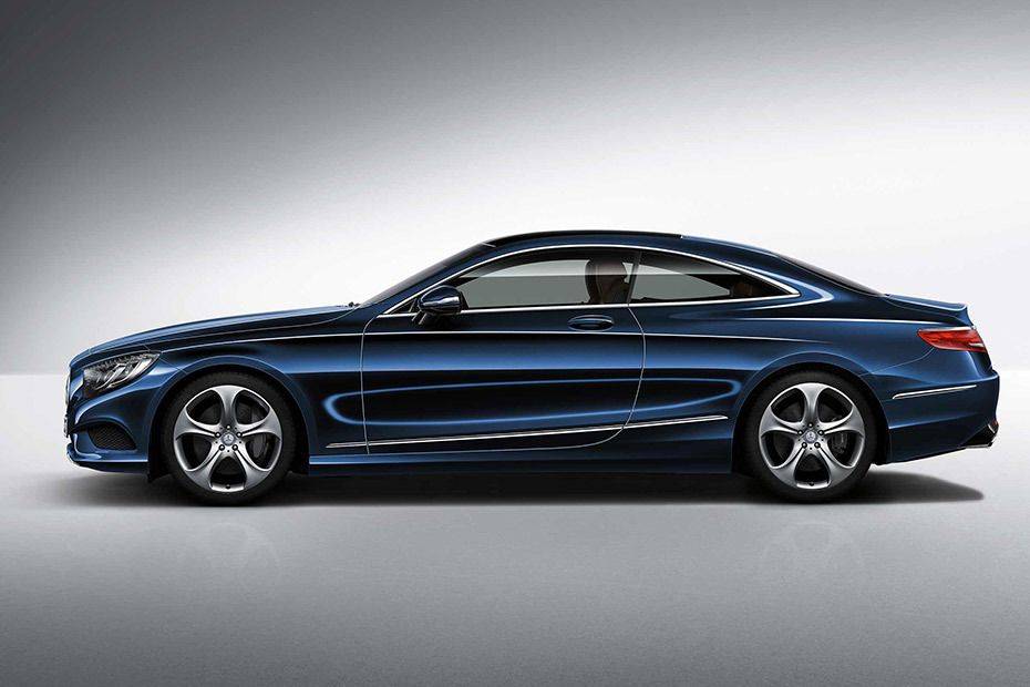 الفئة أس كوبيه Side view الفئة أس كوبيه Side view