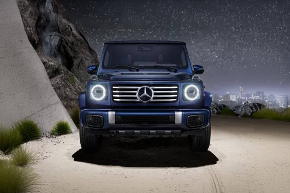 Full Front View of G-Class Full Front View of G-Class