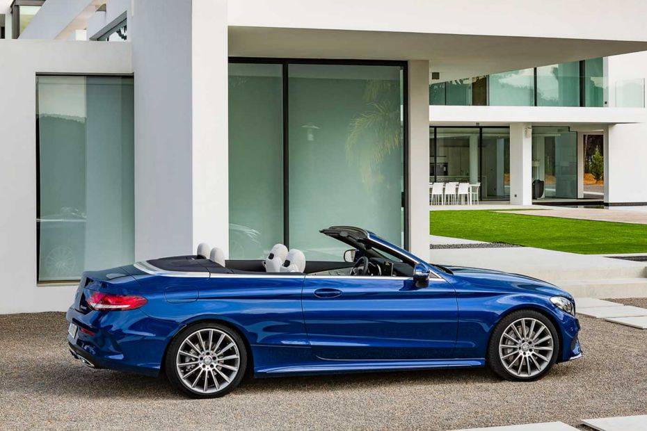 Mercedes-Benz C-Class Cabriolet Drivers Sideview Mercedes-Benz C-Class Cabriolet Drivers Sideview