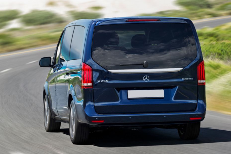 Rear Medium View of مرسيدس بنز الفئة V Rear Medium View of مرسيدس بنز الفئة V