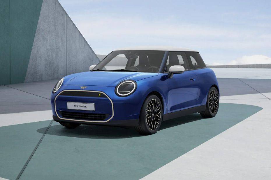Mini Cooper Electric Front angle low view Mini Cooper Electric Front angle low view