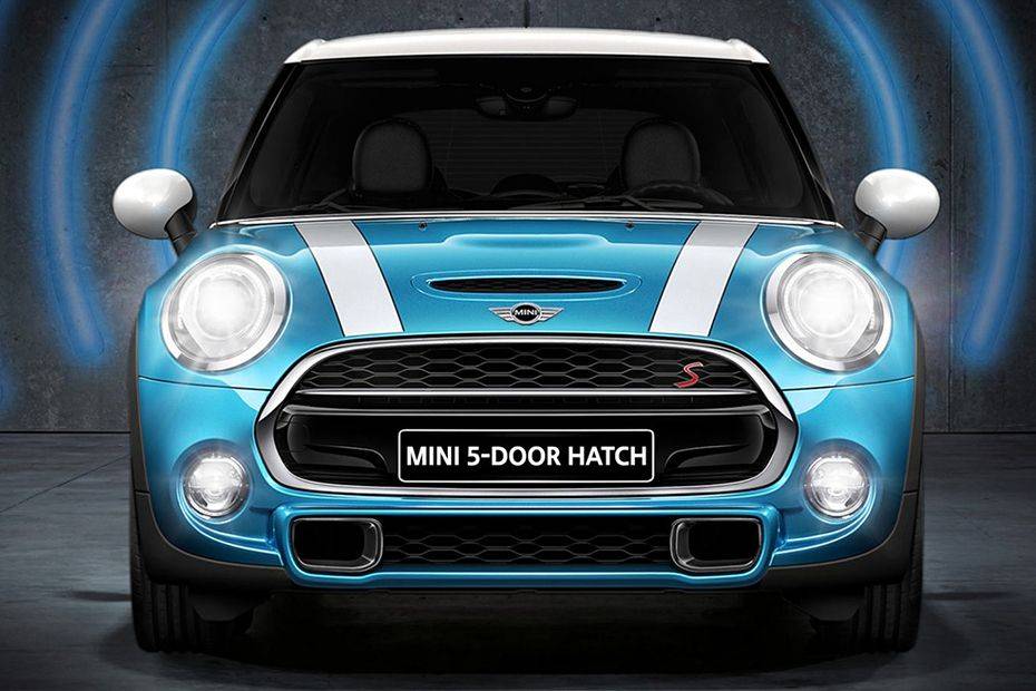 Full Front View of 5 Door