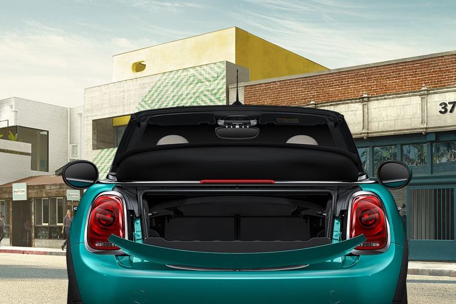 Trunk Open Closer View of Cabrio Trunk Open Closer View of Cabrio