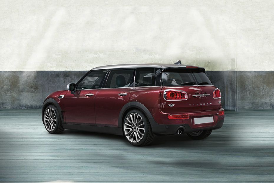Rear Cross Side View of ميني Clubman Rear Cross Side View of ميني Clubman