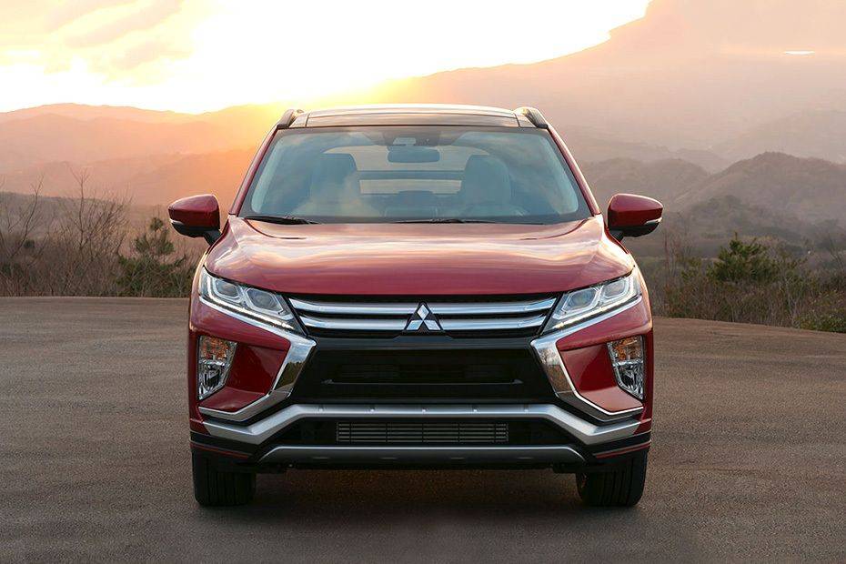 Full Front View of Eclipse Cross Full Front View of Eclipse Cross