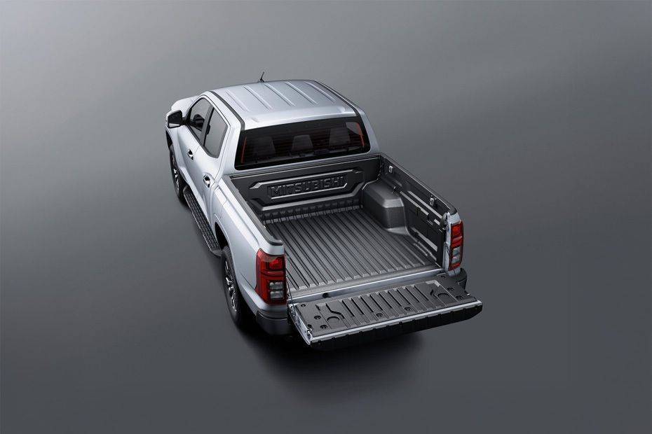 Rear Medium View of Mitsubishi L200 Rear Medium View of Mitsubishi L200