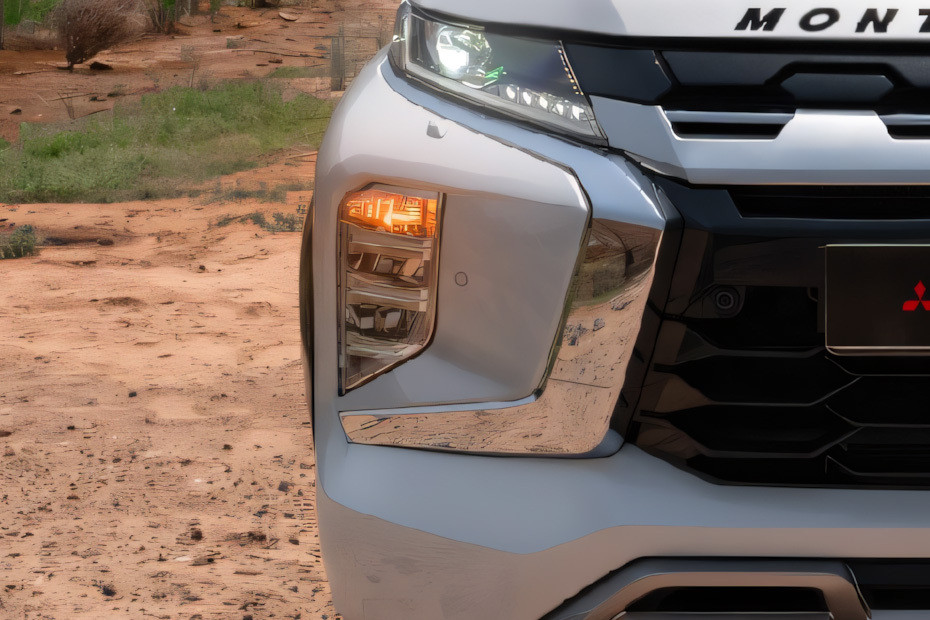 مونتيرو سبورت Front Fog Lamp مونتيرو سبورت Front Fog Lamp