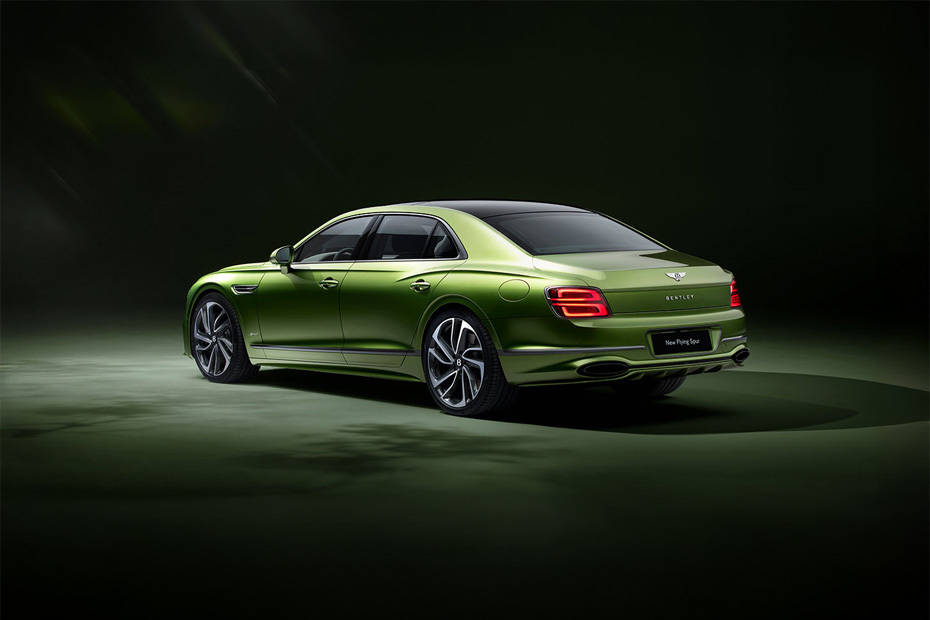 Rear Cross Side View of Bentley Flying Spur Rear Cross Side View of Bentley Flying Spur