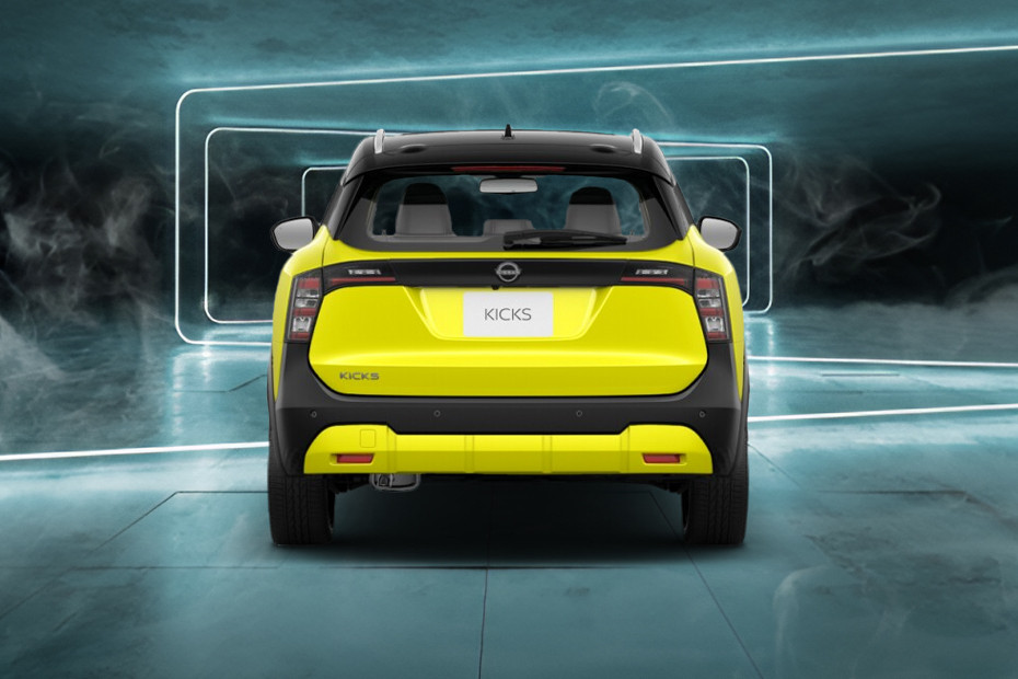 Full Rear View of Nissan Kicks Full Rear View of Nissan Kicks
