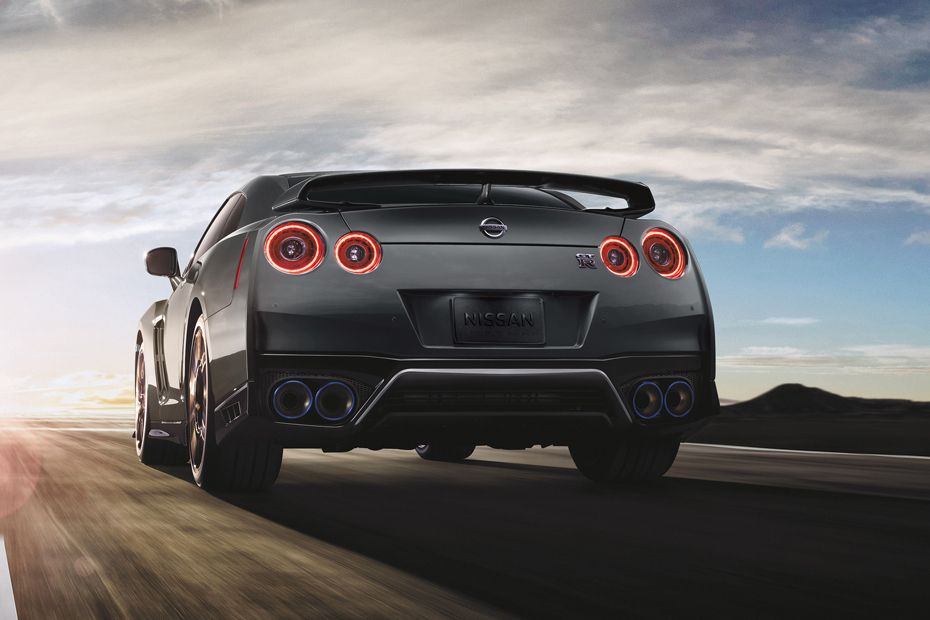 GT-R(2017-2020) Rear angle view GT-R(2017-2020) Rear angle view