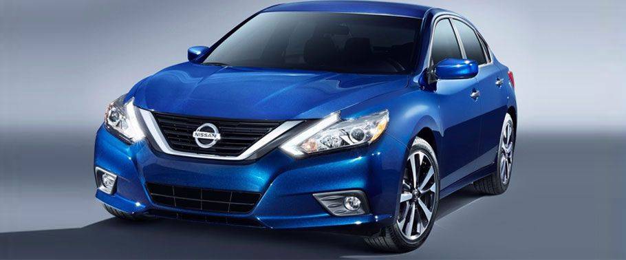 Nissan Altima (2012-2016) Side Medium View Nissan Altima (2012-2016) Side Medium View