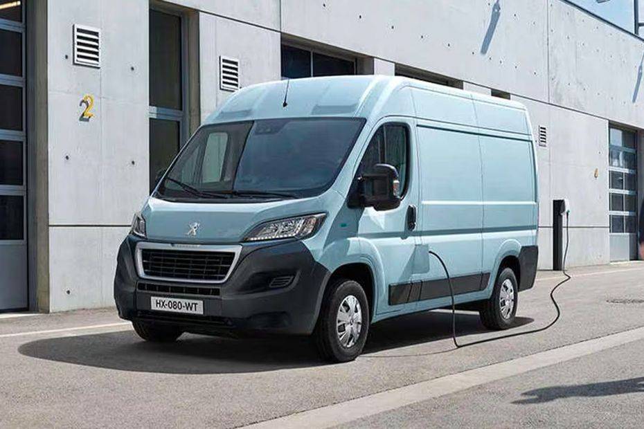 Peugeot Boxer 2.2L Diesel (L2H2) 2025 Saudi Arabia