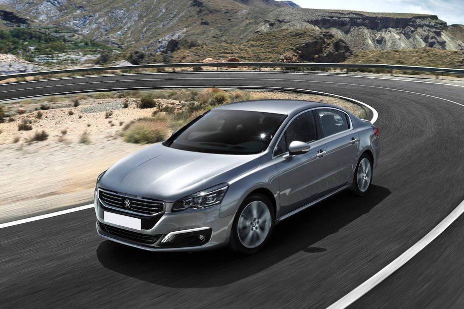Peugeot 508 (2012-2022) Front Angle High View Peugeot 508 (2012-2022) Front Angle High View