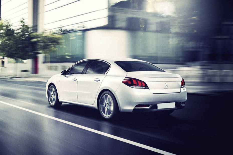 Rear Cross Side View of Peugeot 508 (2012-2022) Rear Cross Side View of Peugeot 508 (2012-2022)