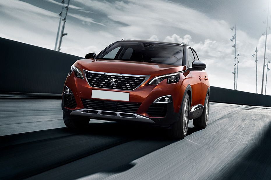 Peugeot 3008 (2012-2022) Front angle low view Peugeot 3008 (2012-2022) Front angle low view