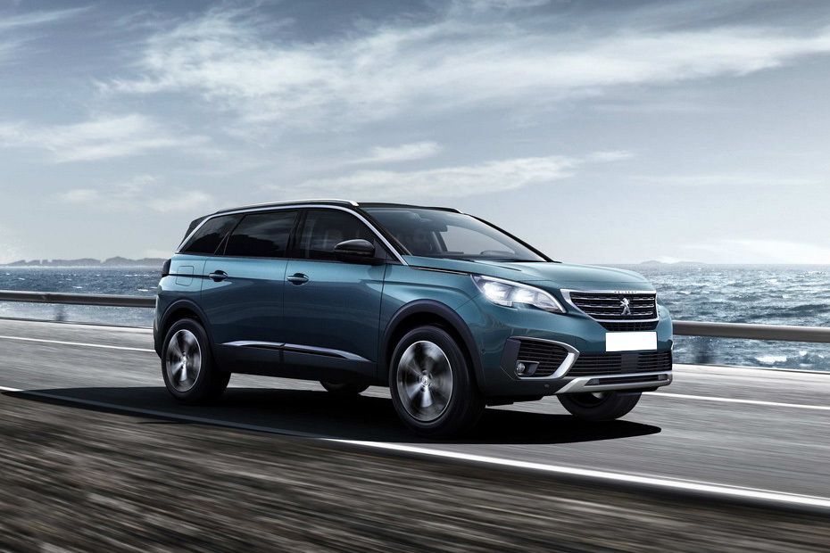 Peugeot 5008 (2012-2022) Front Cross Side View Peugeot 5008 (2012-2022) Front Cross Side View