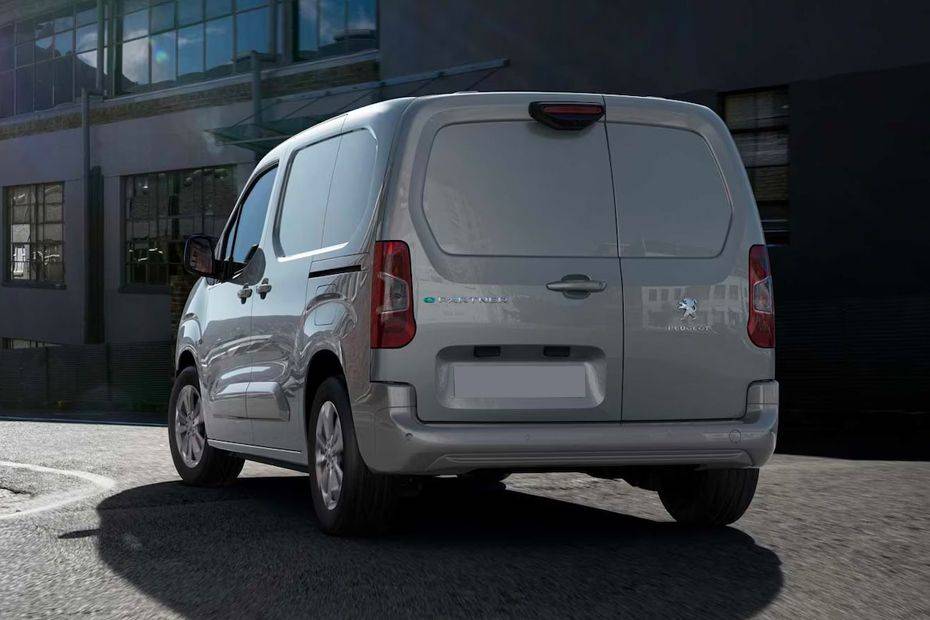 بارتنر (2023–2024) Rear angle view بارتنر (2023–2024) Rear angle view