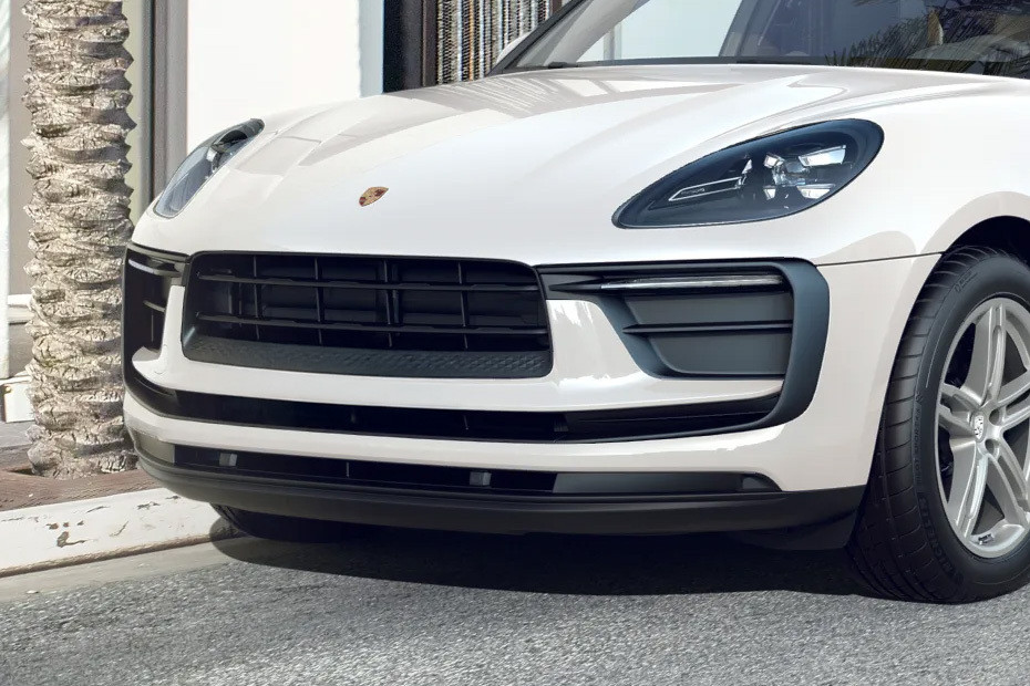 Macan Grille View Macan Grille View