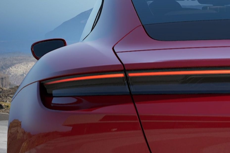تايكان Tail light تايكان Tail light