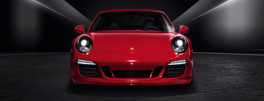 Full Front View of 911 Carrera GTS Full Front View of 911 Carrera GTS
