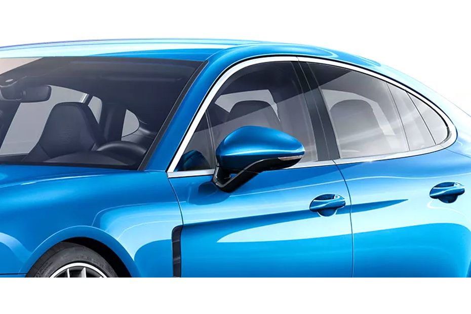 بورش باناميرا Drivers Side Mirror Front Angle بورش باناميرا Drivers Side Mirror Front Angle