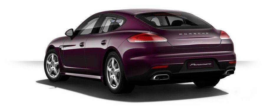 Rear Medium View of بورش Panamera Diesel Rear Medium View of بورش Panamera Diesel