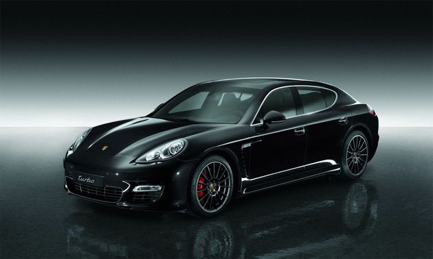 بورش Panamera Turbo Front Angle High View بورش Panamera Turbo Front Angle High View