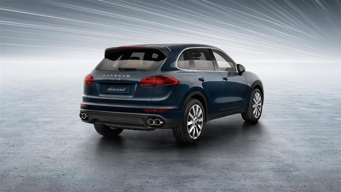Cayenne S Diesel Rear angle view