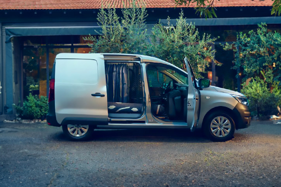 Express Van All Door Open Express Van All Door Open