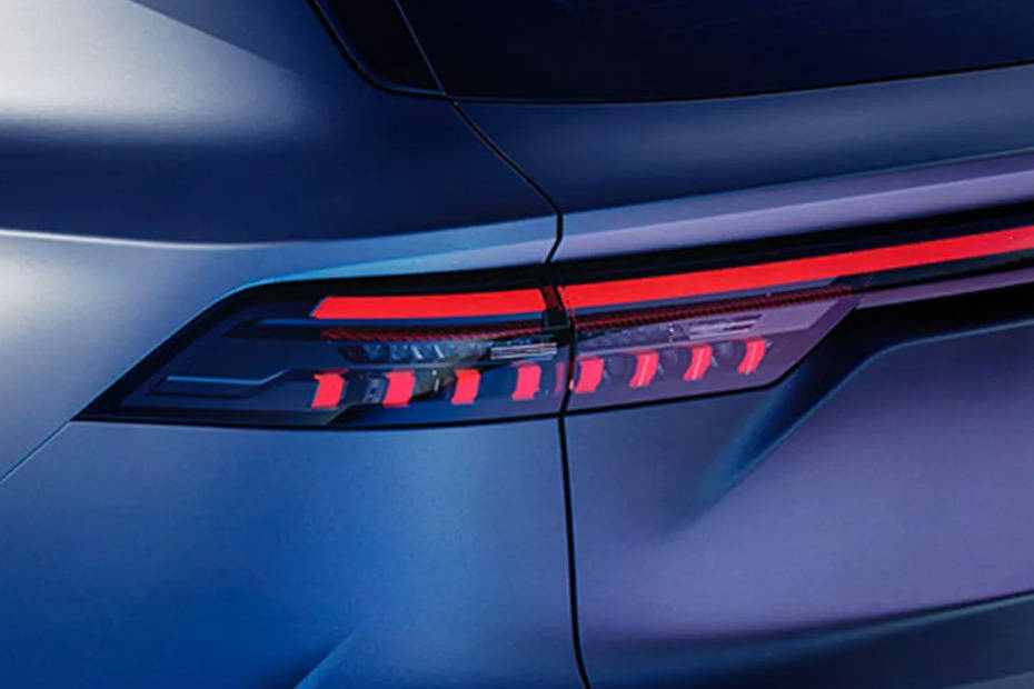 كوليوس Tail light كوليوس Tail light