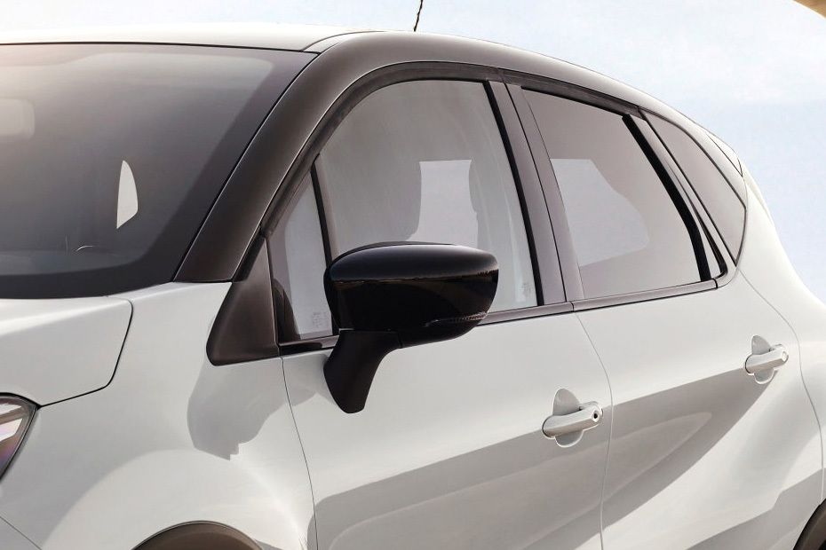 Renault Captur Drivers Side Mirror Front Angle Renault Captur Drivers Side Mirror Front Angle
