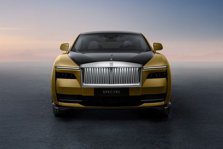 Full Front View of سبيكتر Full Front View of سبيكتر