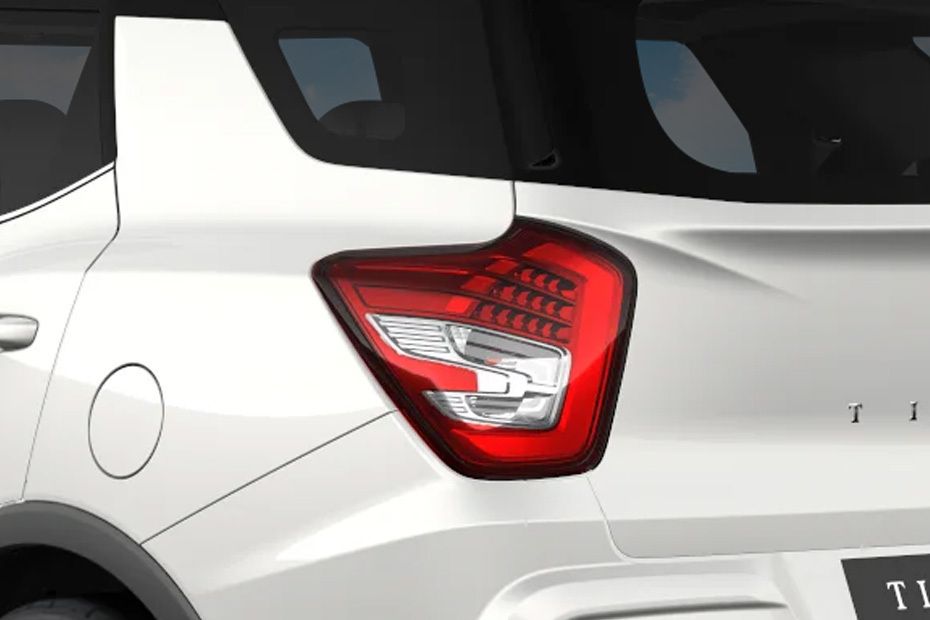 إكس إل في Tail light إكس إل في Tail light