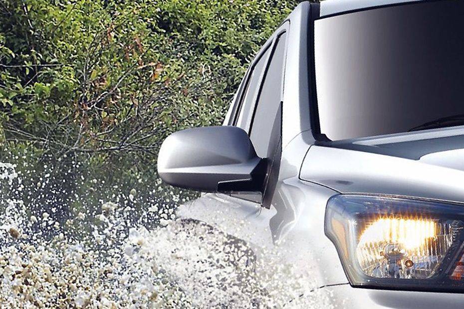 Ssangyong Actyon Sport Drivers Side Mirror Front Angle Ssangyong Actyon Sport Drivers Side Mirror Front Angle