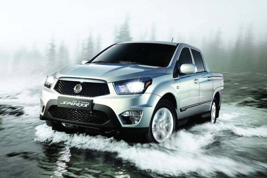 Ssangyong Actyon Sport Front Angle High View Ssangyong Actyon Sport Front Angle High View