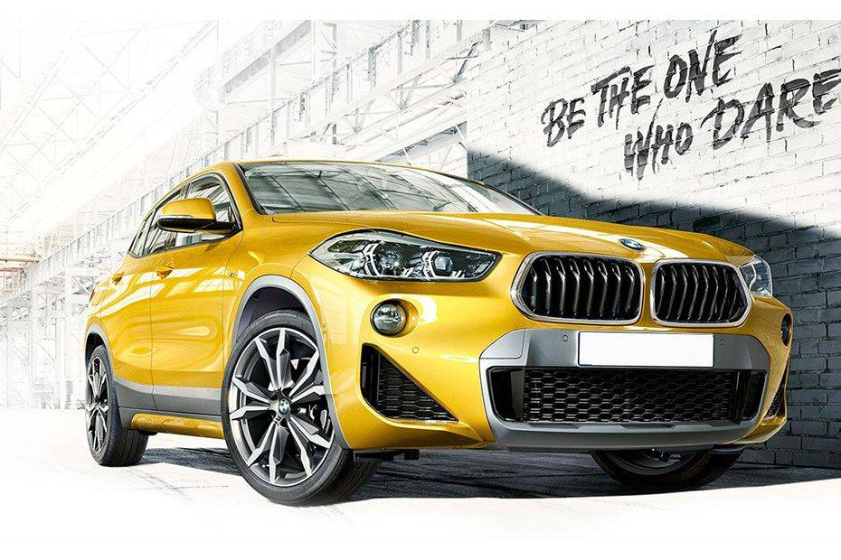 BMW X2 (2022-2023) Front Cross Side View BMW X2 (2022-2023) Front Cross Side View
