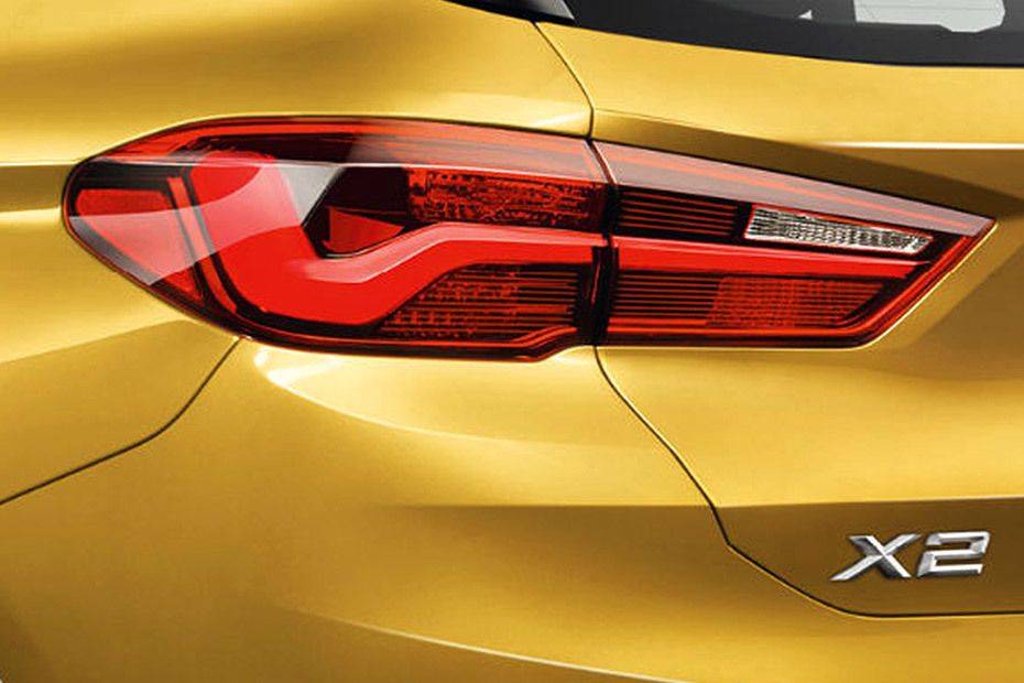 X2 (2022-2023) Tail light X2 (2022-2023) Tail light