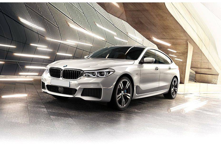 بي إم دبليو 6 Series Gran Turismo Front angle low view بي إم دبليو 6 Series Gran Turismo Front angle low view