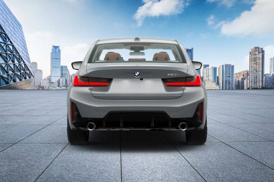 Full Rear View of BMW 3 Series Full Rear View of BMW 3 Series