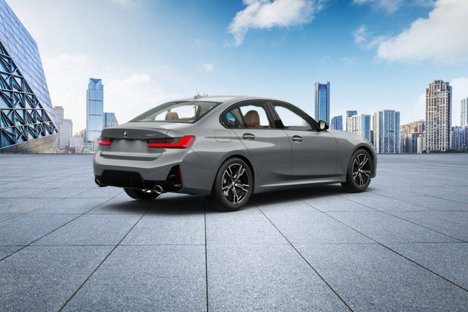3 Series Rear angle view 3 Series Rear angle view