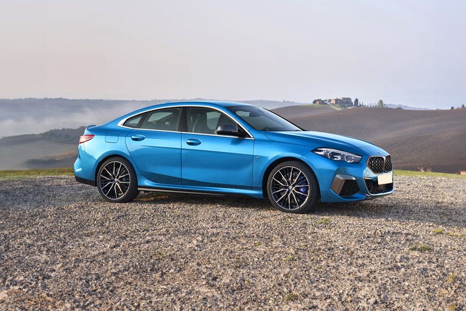 BMW 2 Series Gran Coupe (2023-2024) Front Cross Side View BMW 2 Series Gran Coupe (2023-2024) Front Cross Side View
