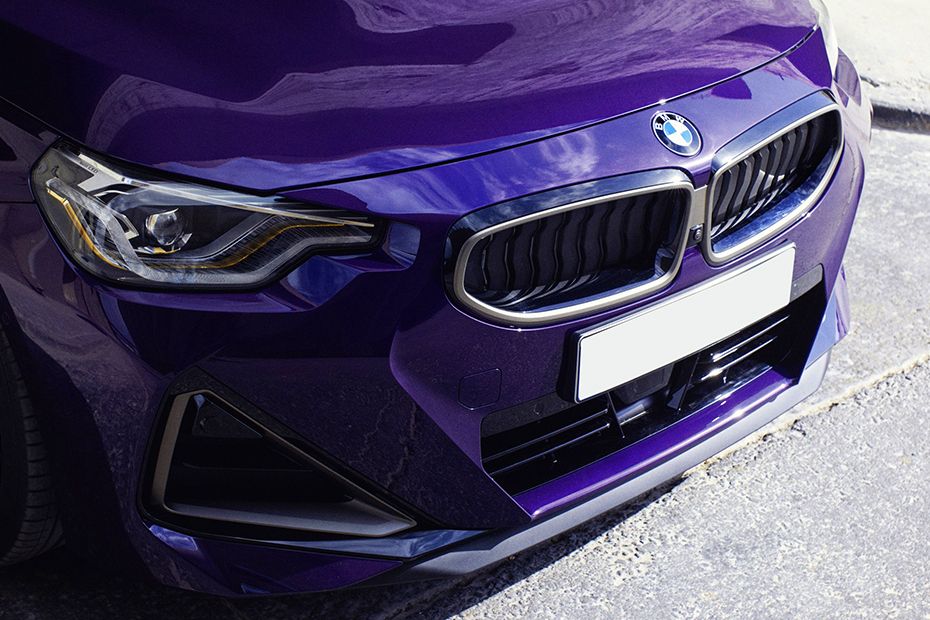 الفئة 2 كوبيه Grille View الفئة 2 كوبيه Grille View