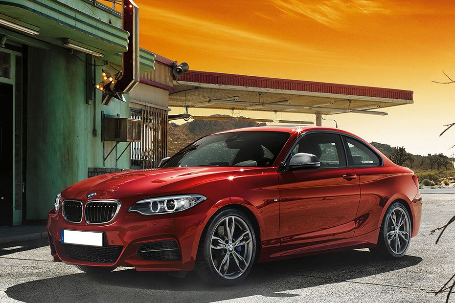 BMW 2 Series Coupe (2022-2023) Front angle low view BMW 2 Series Coupe (2022-2023) Front angle low view