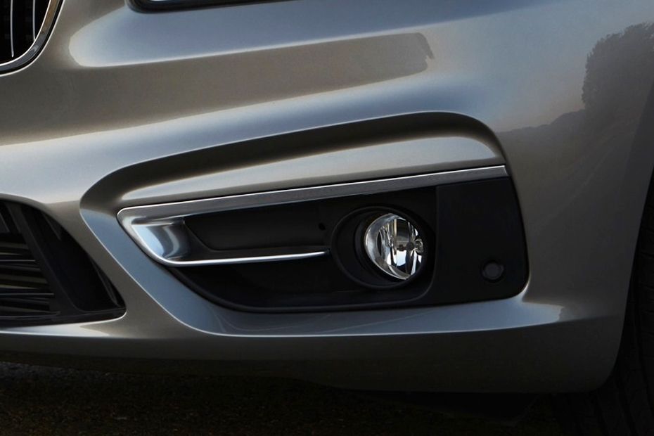 2 Series Active Tourer Front Fog Lamp 2 Series Active Tourer Front Fog Lamp